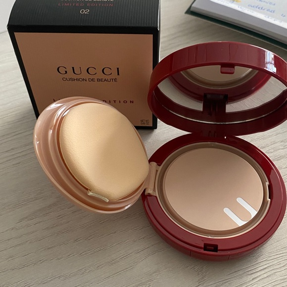 Gucci Cushion de Beauté limited Edition
*24 hrs price drop* - Picture 3 of 4